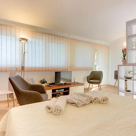 بيت للعطل House Marija بولا
