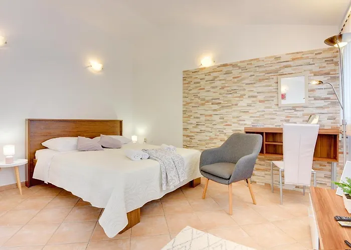 Semesterbostad House Marija *