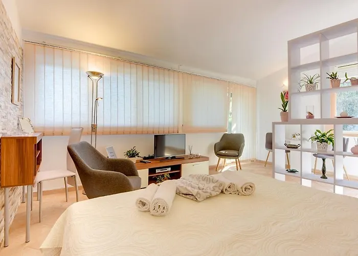 Semesterbostad House Marija Pula