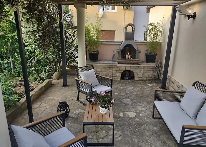 House Marija Semesterbostad